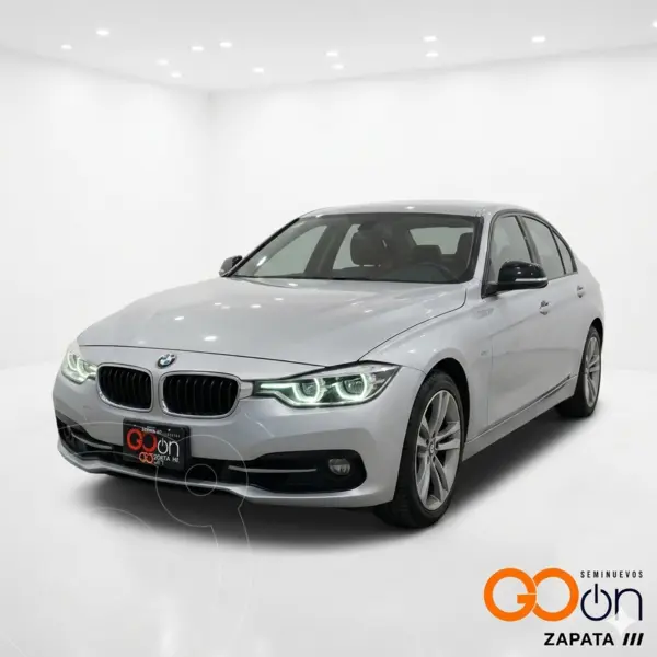 Foto BMW Serie 3 318iA Sport Line usado (2018) color BMW GLACIER SILVER precio $299,000
