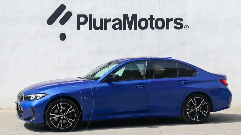 Foto BMW Serie 3 330e usado (2023) color Azul precio $759,000