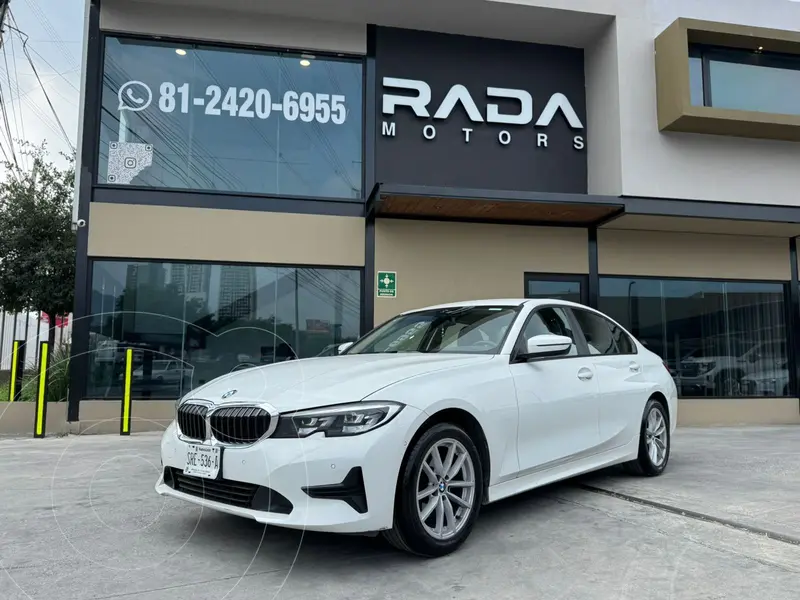Foto BMW Serie 3 320i usado (2021) color Blanco precio $539,800