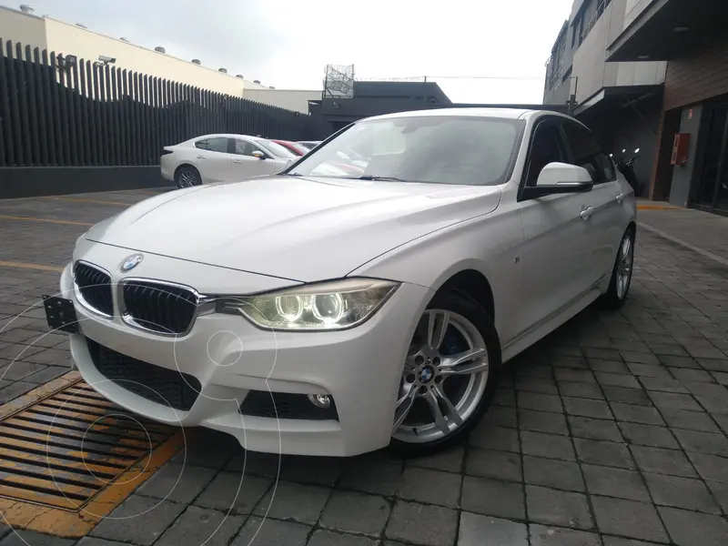 Foto BMW Serie 3 328iA M Sport usado (2015) color Blanco precio $400,000