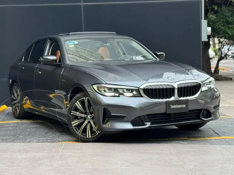 Foto BMW Serie 3 330iA Sport Line usado (2020) color Gris Oscuro precio $570,000