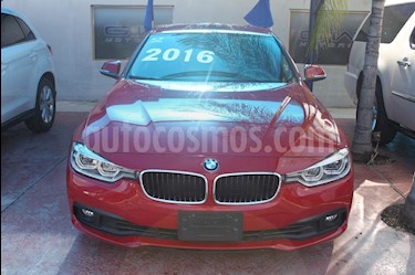 foto BMW Serie 3 320iA usado (2016) color Rojo precio $395,000