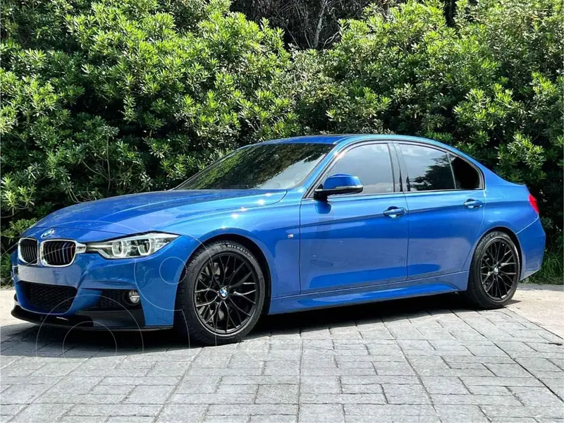 Foto BMW Serie 3 330iA M Sport usado (2018) color Azul financiado en mensualidades(enganche $98,780 mensualidades desde $9,745)