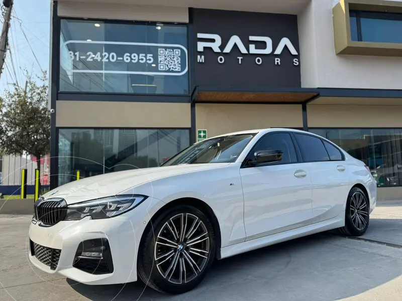 Foto BMW Serie 3 320i usado (2022) color Blanco precio $549,000