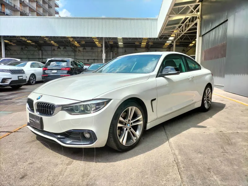 Foto BMW Serie 4 Coupe 420iA Sport Line Aut usado (2019) color Blanco precio $560,000