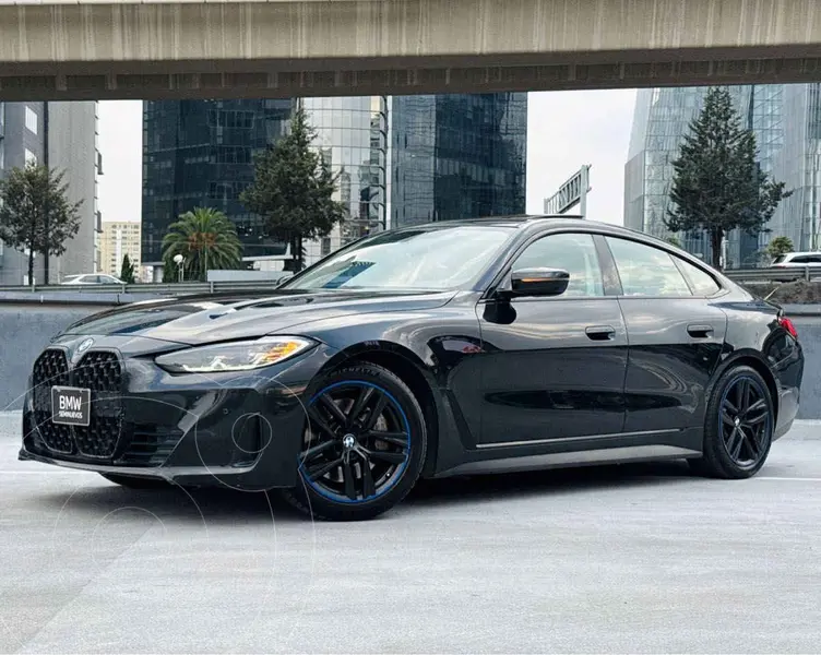 Foto BMW Serie 4 Coupe 430i usado (2022) color Negro precio $699,000