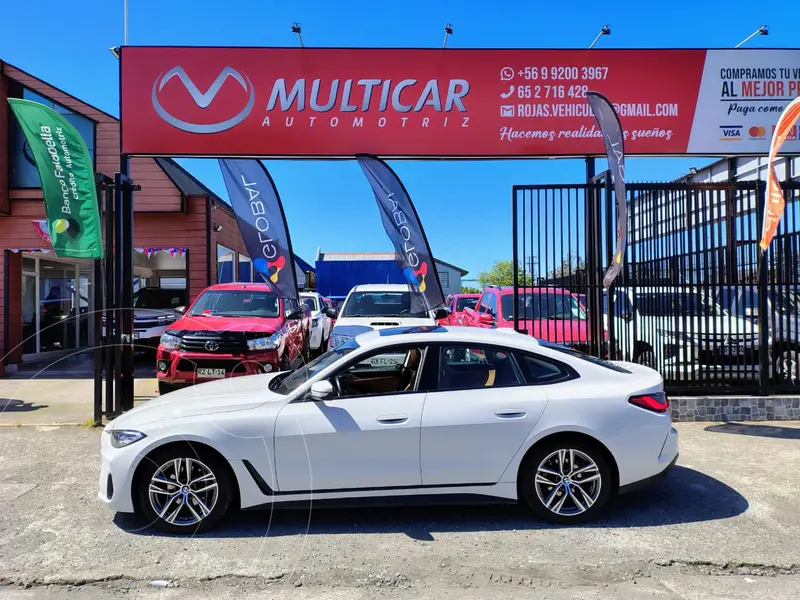 Foto BMW Serie 4 Gran Coupe 420i Dynamic usado (2023) color Blanco financiado en cuotas(pie $7.400.000)