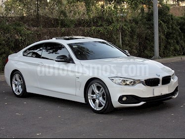 foto BMW Serie 4 428i Coupé Sport Line usado (2016) color Blanco precio u$s43.900