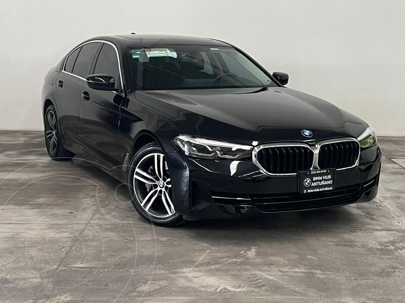 Foto BMW Serie 5 530iA Sport Line usado (2021) color Negro precio $1,020,000