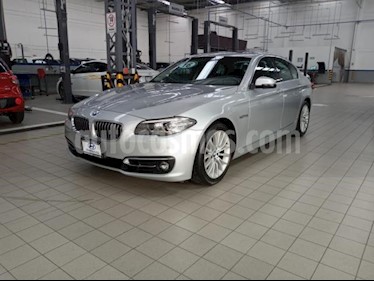 foto BMW Serie 5 528iA Luxury Line usado (2016) color Plata precio $419,000