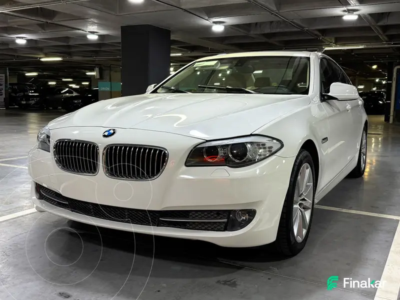 Foto BMW Serie 5 530iA Top usado (2013) color Blanco precio $210,000