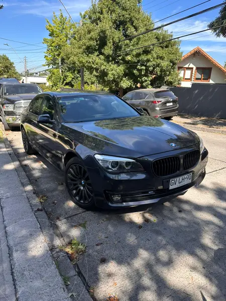Foto BMW Serie 7 740i usado (2015) color Gris precio $27.000.000