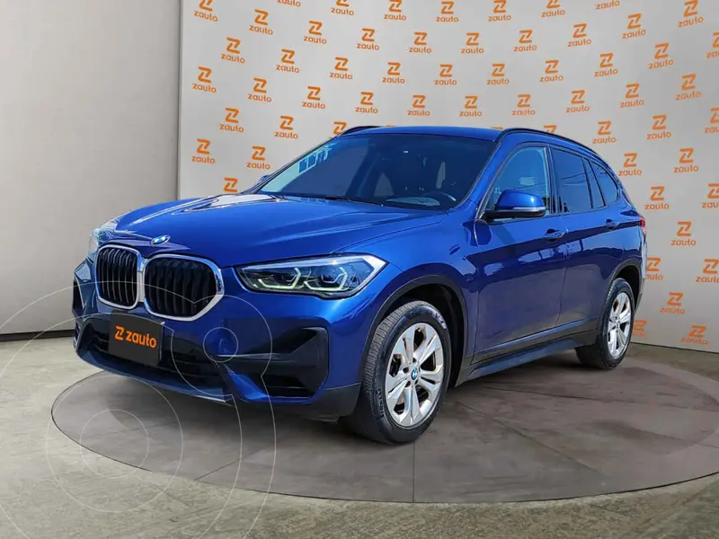 Foto BMW X1 sDrive18i usado (2022) color Azul precio $379,900