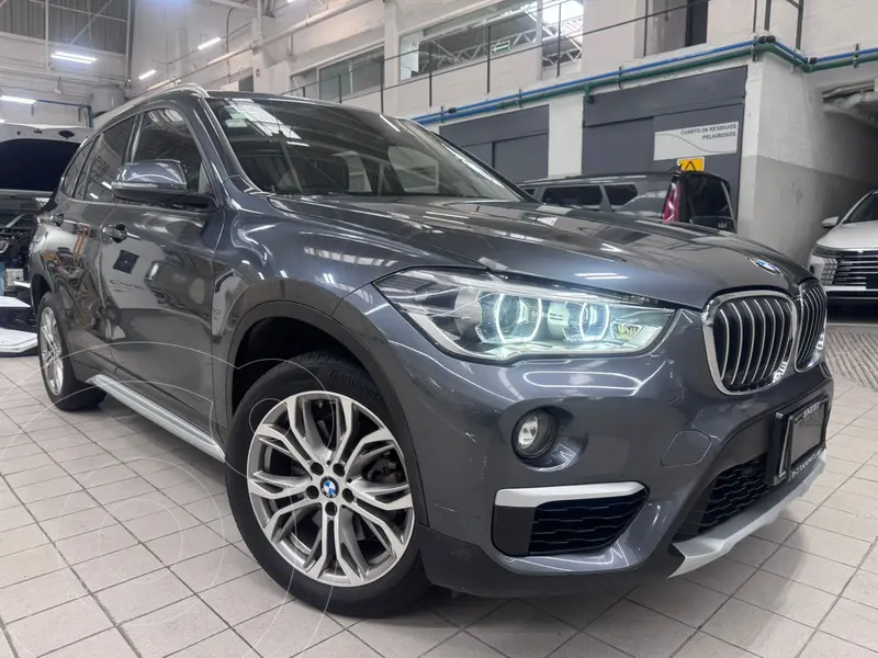 Foto BMW X1 sDrive 20iA X Line usado (2019) color Negro precio $329,900
