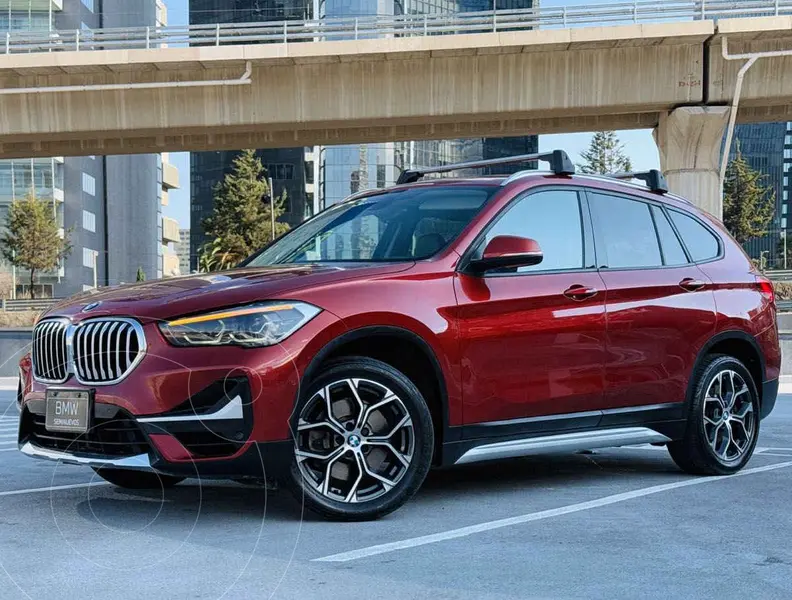 Foto BMW X1 sDrive20i Outdoor Edition usado (2022) color Negro financiado en mensualidades(enganche $105,380 mensualidades desde $10,396)