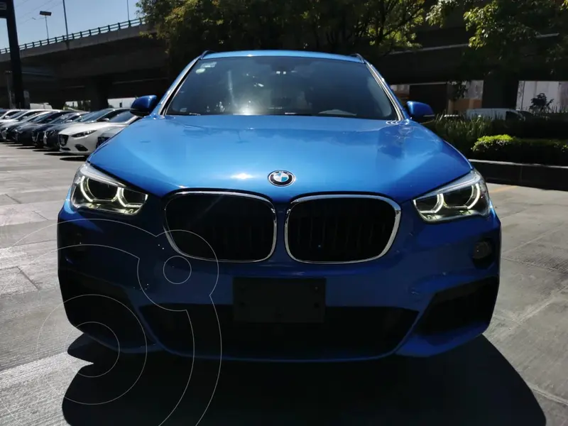 Foto BMW X1 sDrive 20iA M Sport usado (2019) color Azul financiado en mensualidades(enganche $140,000 mensualidades desde $14,030)