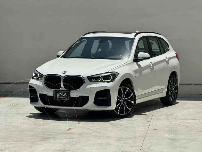 Foto BMW X1 sDrive 20iA usado (2021) color Blanco financiado en mensualidades(enganche $99,800 mensualidades desde $7,784)