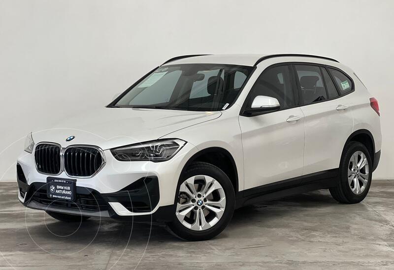 Foto BMW X1 sDrive 20iA X Line usado (2021) color Blanco precio $675,000