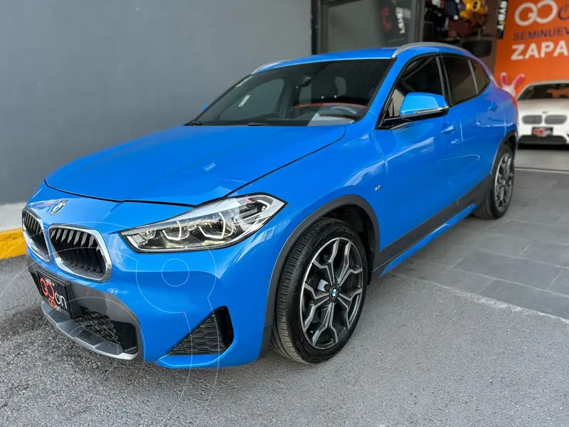 Foto BMW X2 sDrive20i M Sport usado (2022) color Azul financiado en mensualidades(enganche $135,978 mensualidades desde $10,398)
