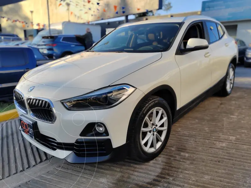 Foto BMW X2 sDrive18iA Executive usado (2019) color Blanco financiado en mensualidades(enganche $107,092 mensualidades desde $8,189)