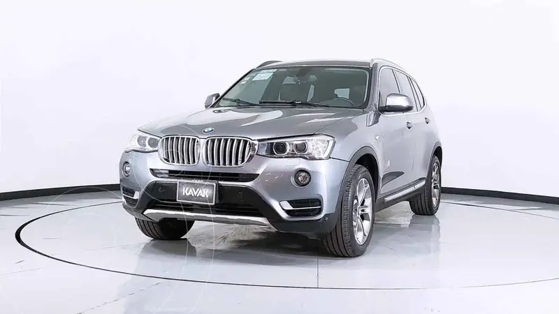 Foto BMW X3 xDrive28iA usado (2017) color Gris precio $430,999
