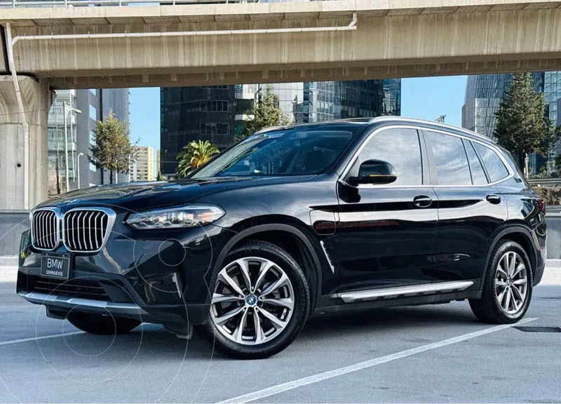 Foto BMW X3 xDrive30e usado (2024) color Negro financiado en mensualidades(enganche $237,380 mensualidades desde $23,417)