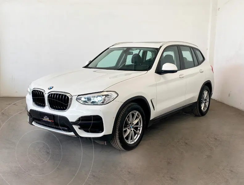 Foto BMW X3 sDrive20i usado (2021) color Blanco precio $449,000