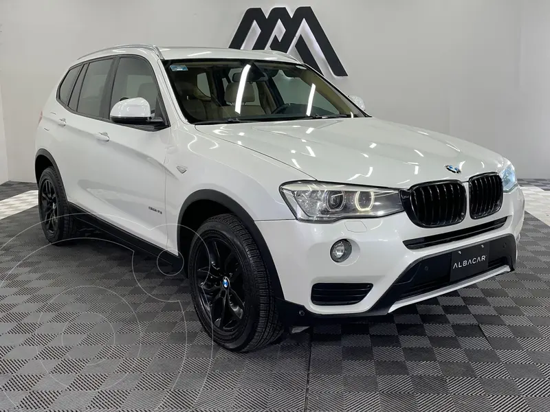 Foto BMW X3 sDrive20iA usado (2015) color Blanco precio $234,999