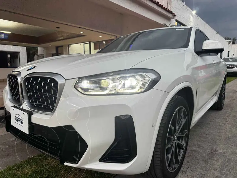 Foto BMW X4 xDrive30i usado (2024) color Blanco precio $990,000