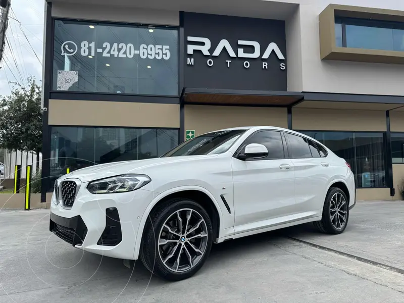 Foto BMW X4 xDrive30i usado (2022) color Blanco precio $870,000