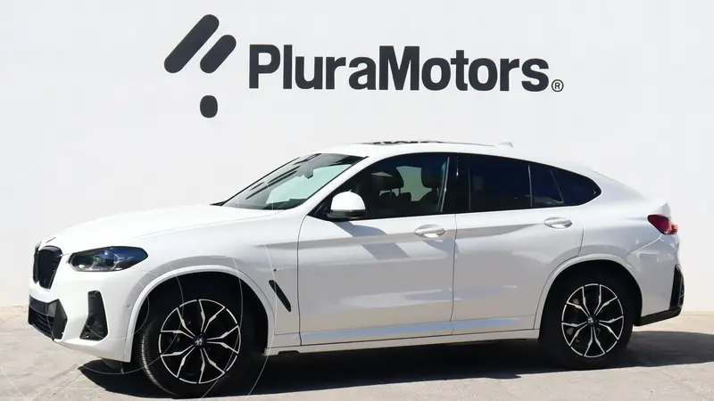Foto BMW X4 xDrive30i usado (2024) color Blanco precio $1,069,000