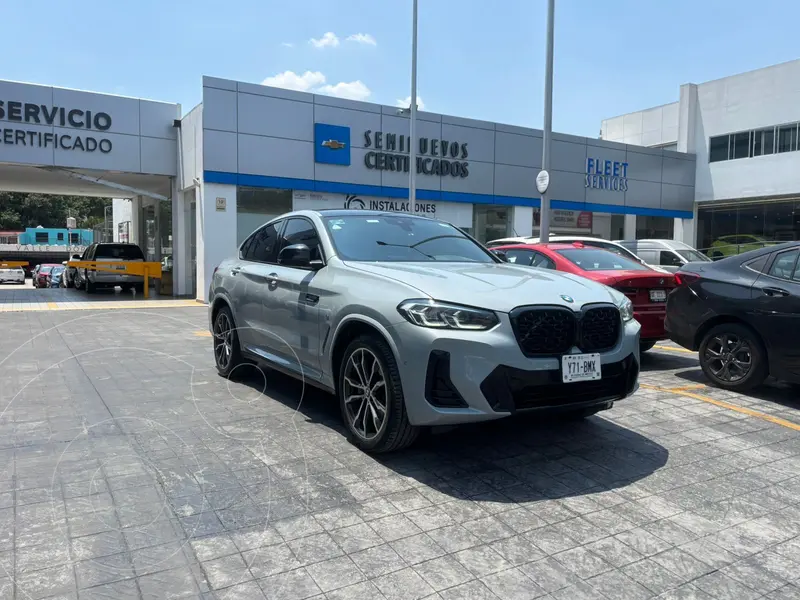 Foto BMW X4 xDrive30i usado (2023) color Gris precio $985,000