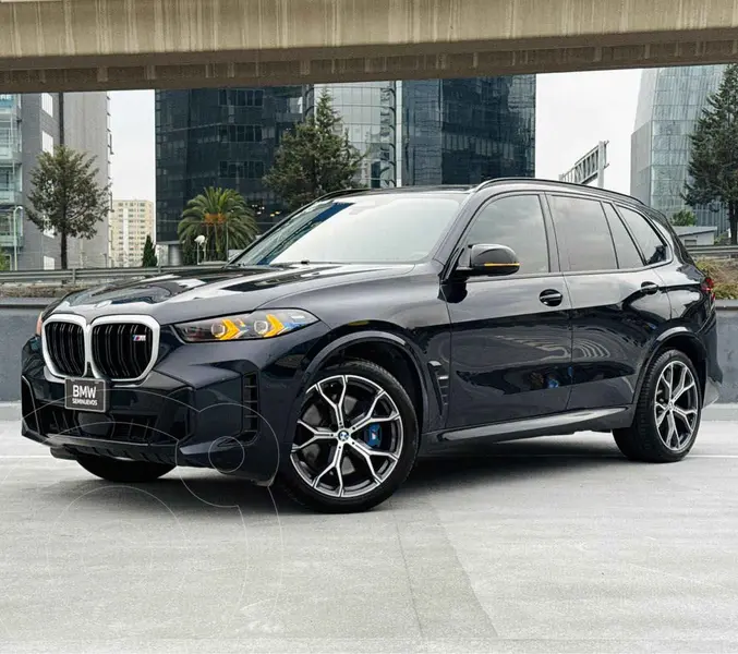 Foto BMW X5 M60i usado (2025) color Negro financiado en mensualidades(enganche $373,780 mensualidades desde $36,873)