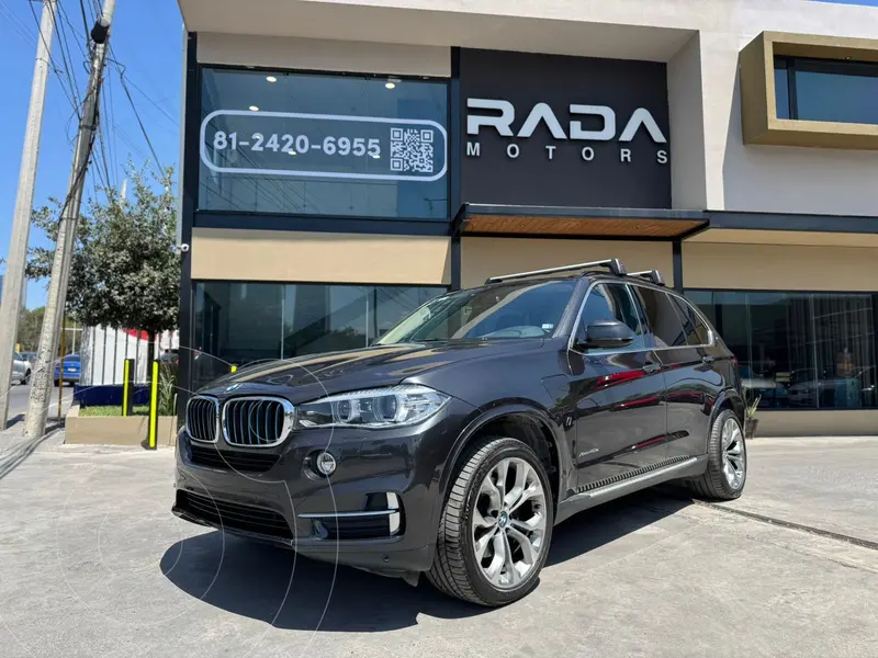 Foto BMW X5 xDrive 40e Excellence (Hibrido) usado (2018) color Gris Oscuro precio $449,999