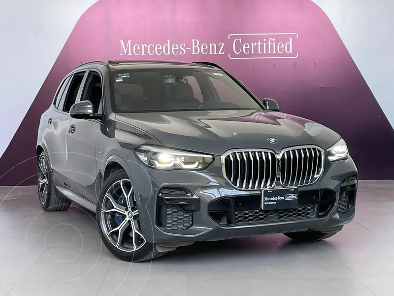 Foto BMW X5 xDrive45e usado (2023) color Gris Oscuro precio $1,115,000