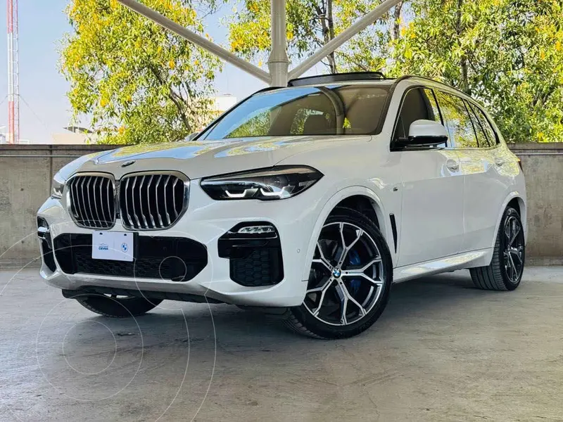 Foto BMW X5 xDrive40iA M Sport usado (2021) color Blanco financiado en mensualidades(enganche $217,580 mensualidades desde $21,464)