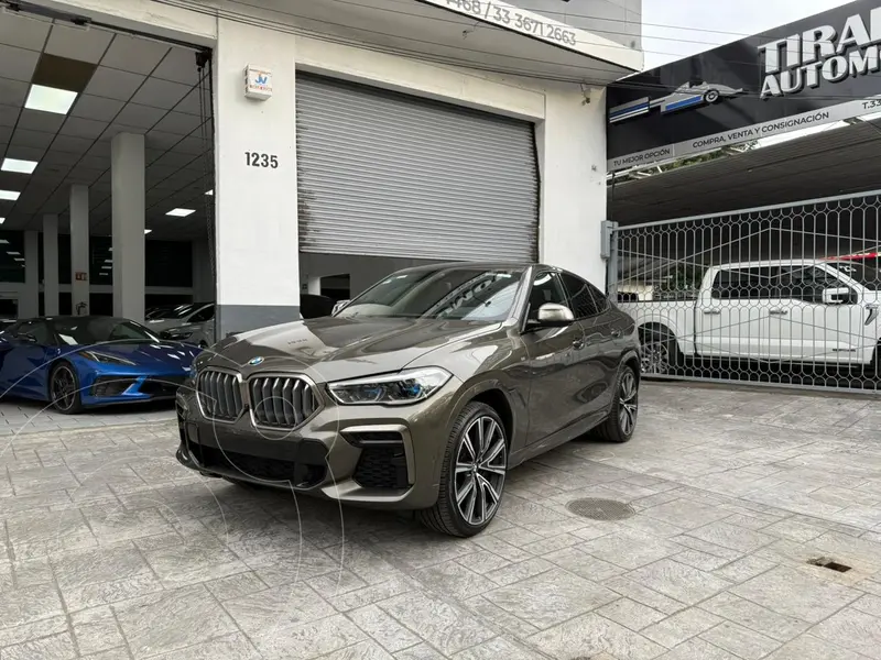 Foto BMW X6 M50i usado (2023) color Verde precio $1,429,900