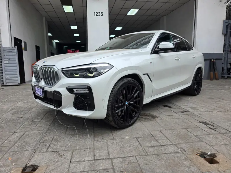 Foto BMW X6 xDrive40i M Sport usado (2021) color Blanco precio $995,000
