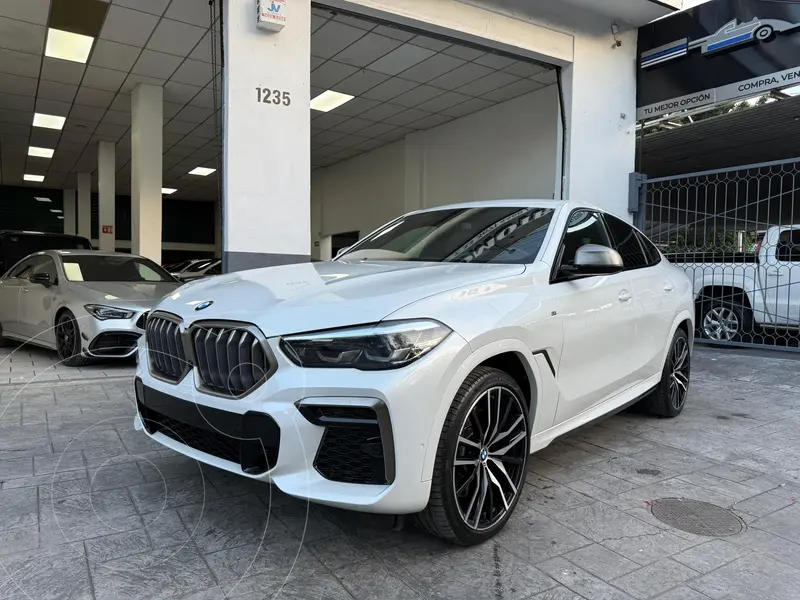 Foto BMW X6 M50i usado (2023) color Blanco precio $1,399,900