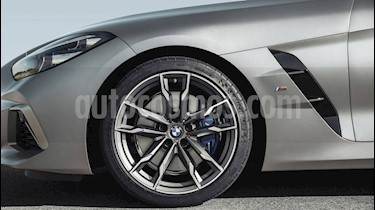 Foto BMW Z4 - usado (2012) color Amarillo precio u$s230.000