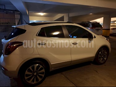 Buick Encore CXL Premium usado (2017) color Blanco Platinado precio $300,000