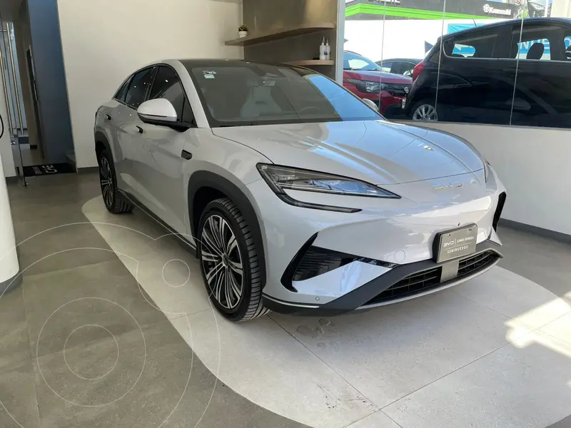 Foto BYD Sealion 7 EV AWD usado (2025) color Gris financiado en mensualidades(enganche $363,660 mensualidades desde $15,623)