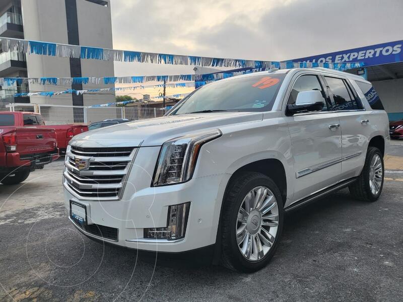 Foto Cadillac Escalade ESV Platinum usado (2019) color Blanco precio $1,279,000