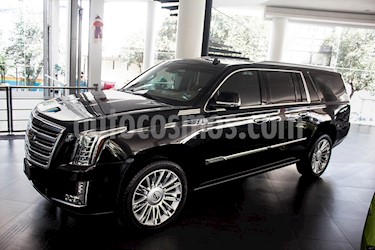 Foto Cadillac Escalade ESV Premium 8 Pasajeros usado (2017) color Negro precio $1,100,000