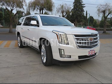 Foto venta Auto Seminuevo Cadillac Escalade ESV Paq P Platinum (2016) color Blanco Diamante precio $1,190,000