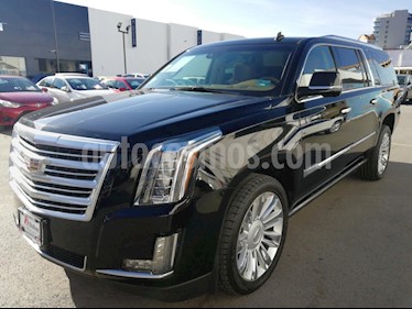 Foto venta Auto Seminuevo Cadillac Escalade ESV Platinum (2015) color Negro precio $689,000