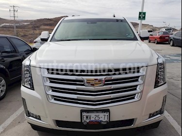 Foto venta Auto usado Cadillac Escalade 4x4 Platinum (2015) color Champagne precio $825,000