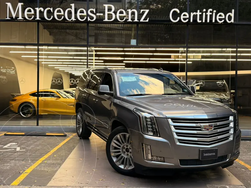 Foto Cadillac Escalade SUV Platinum usado (2019) color Gris financiado en mensualidades(enganche $330,220 mensualidades desde $14,186)