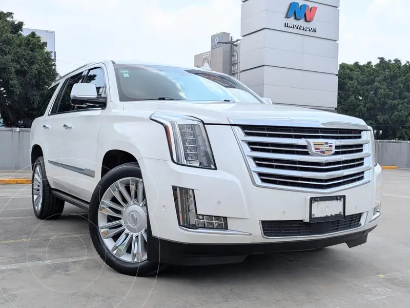 Foto Cadillac Escalade SUV Platinum usado (2019) color Blanco precio $889,000