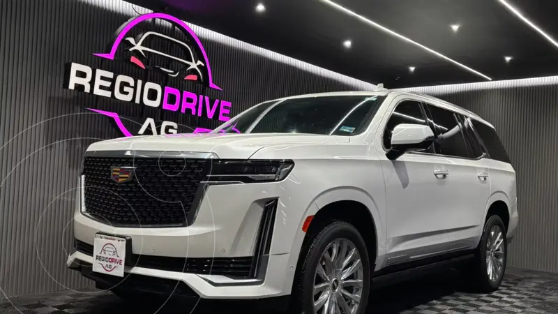 Foto Cadillac Escalade Premium Luxury usado (2024) color Blanco precio $2,299,900